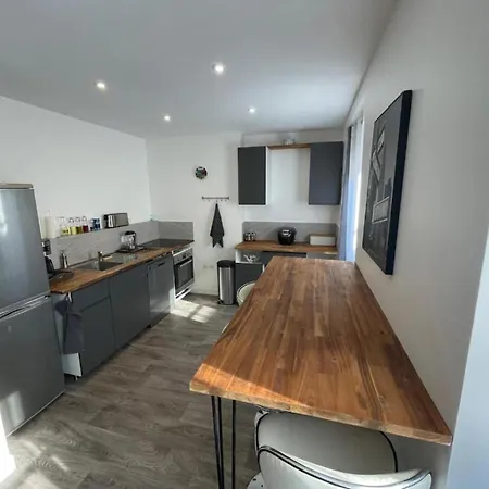 Apartment Dolaizon T3 - 70 M2 - 2 Bedrooms *
